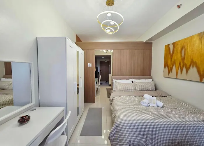 Mall Of Shore 3 Condotel Street Near Airport Hostal *