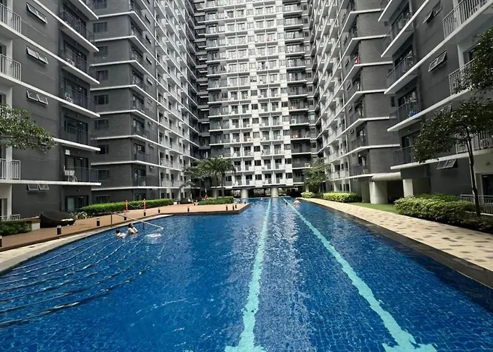 Mall Of Shore 3 Condotel Street Near Airport * Manila