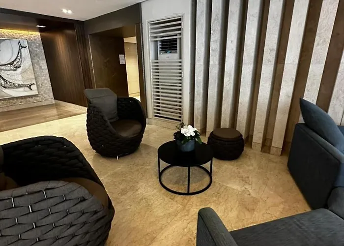 Mall Of Shore 3 Condotel Street Near Airport Hostal Manila